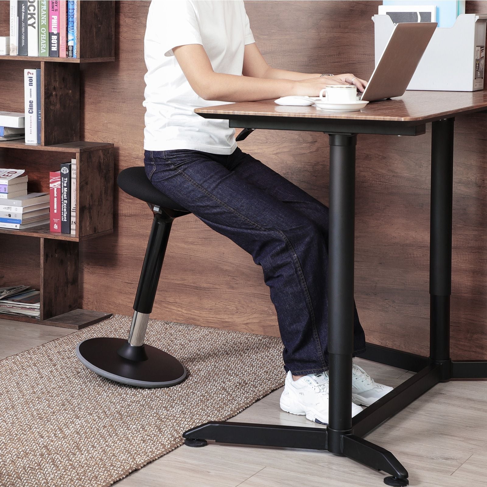 Werkkruk – 360° draaibaar – Zithoogte 50-65 cm – Zwart