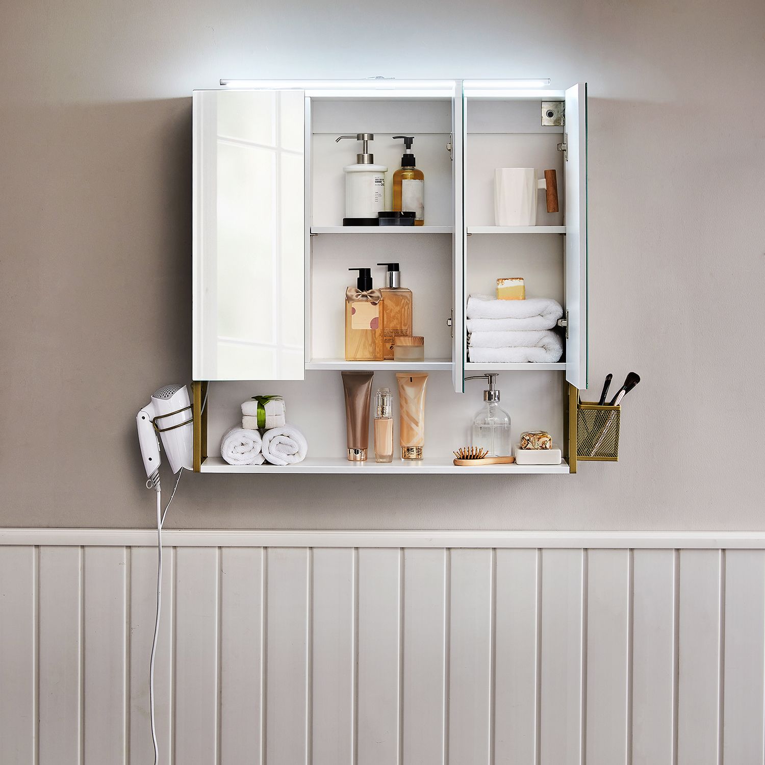 Badkamerkast – Met verlichting en spiegels – Wit / Goud