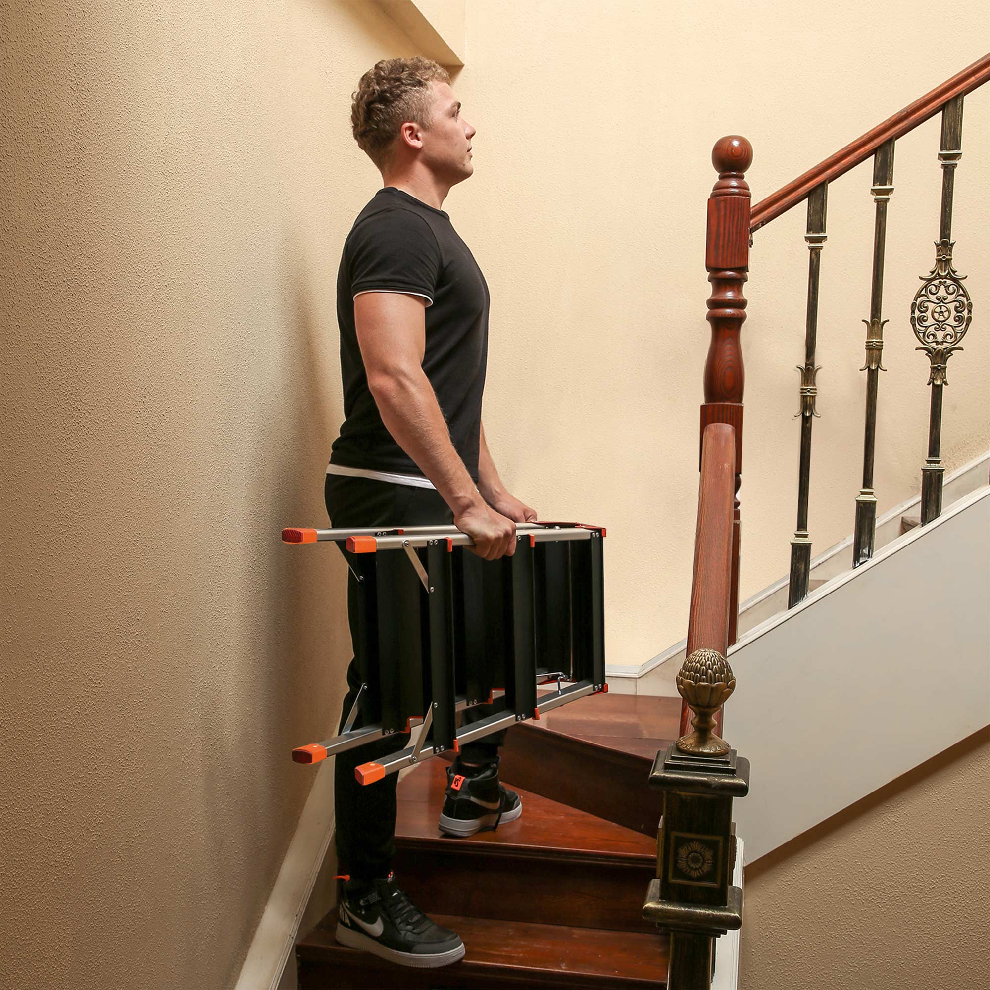 Vouwladder – Antislip en lichtgewicht – Zwart / Oranje / Zilver