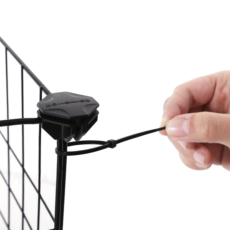 Dierenkooi – Ruim speel- en rustgebied – Zwart