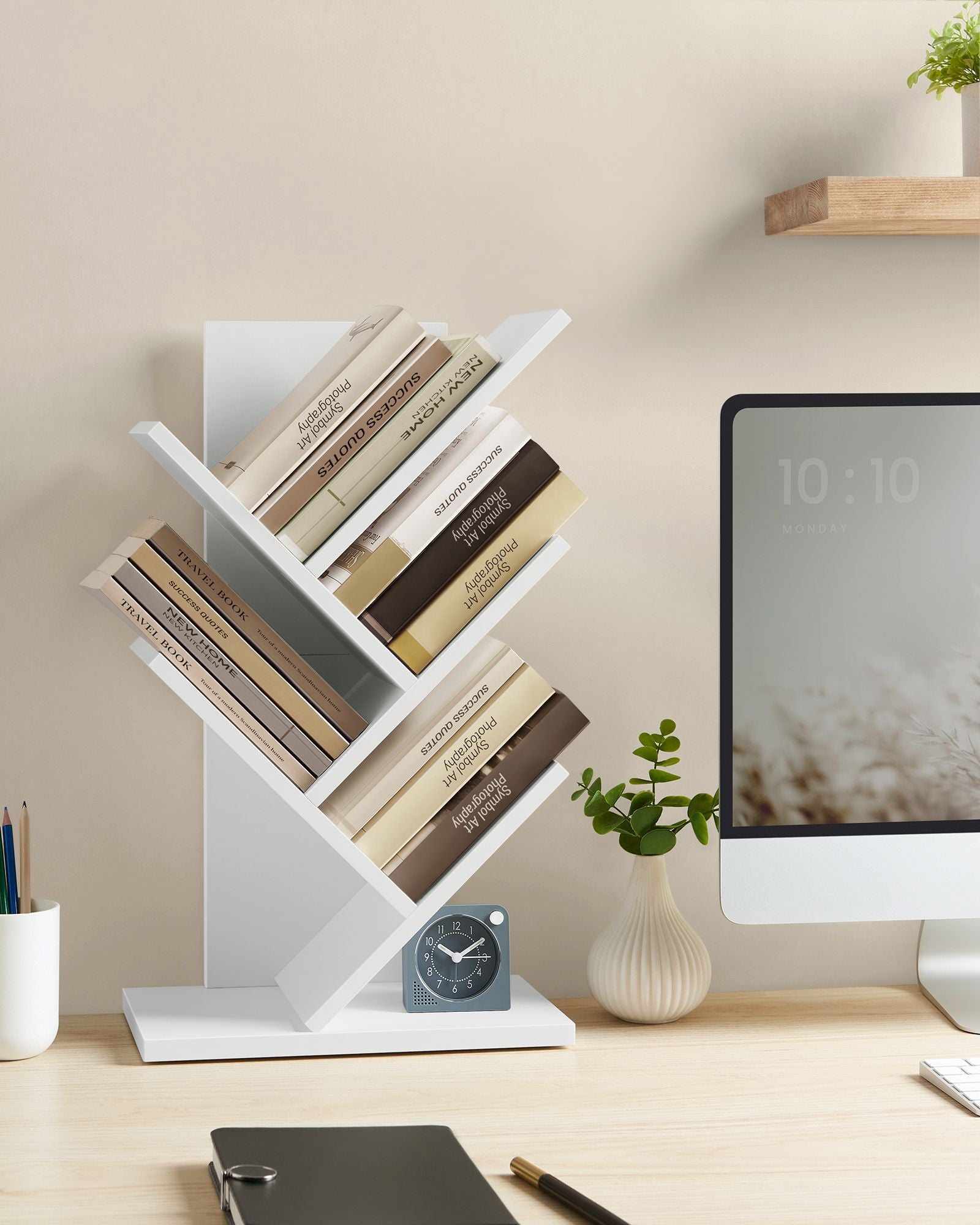 Boekenkast – boomvorm – ruimtebesparend – wolkwit