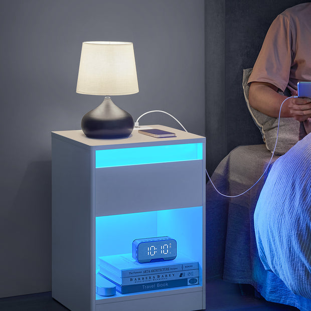 Nachtkastje met LED-verlichting – Wolkwit - Met stopcontact – Met USB poorten