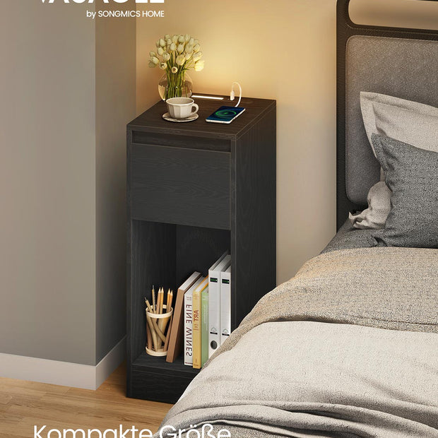 Nachtkastje met LED-verlichting – Zwart – 30 x 25 x 59,5 cm - Met USB-A & USB-C poorten