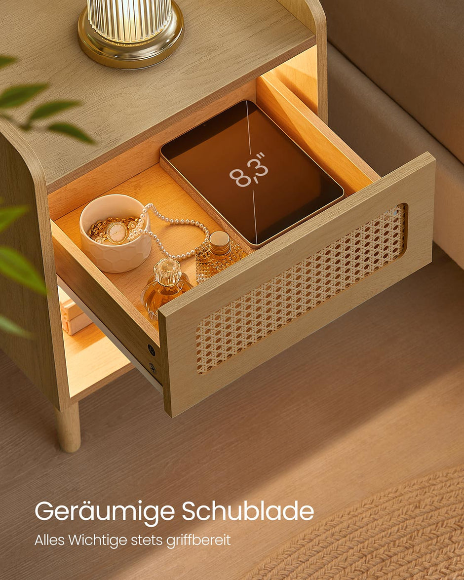 Nachtkastje met geïntegreerd laadstation en bewegingsmelder – Eikenbeige – Set van 2 – 1 lade – 35 x 40 x 60 cm