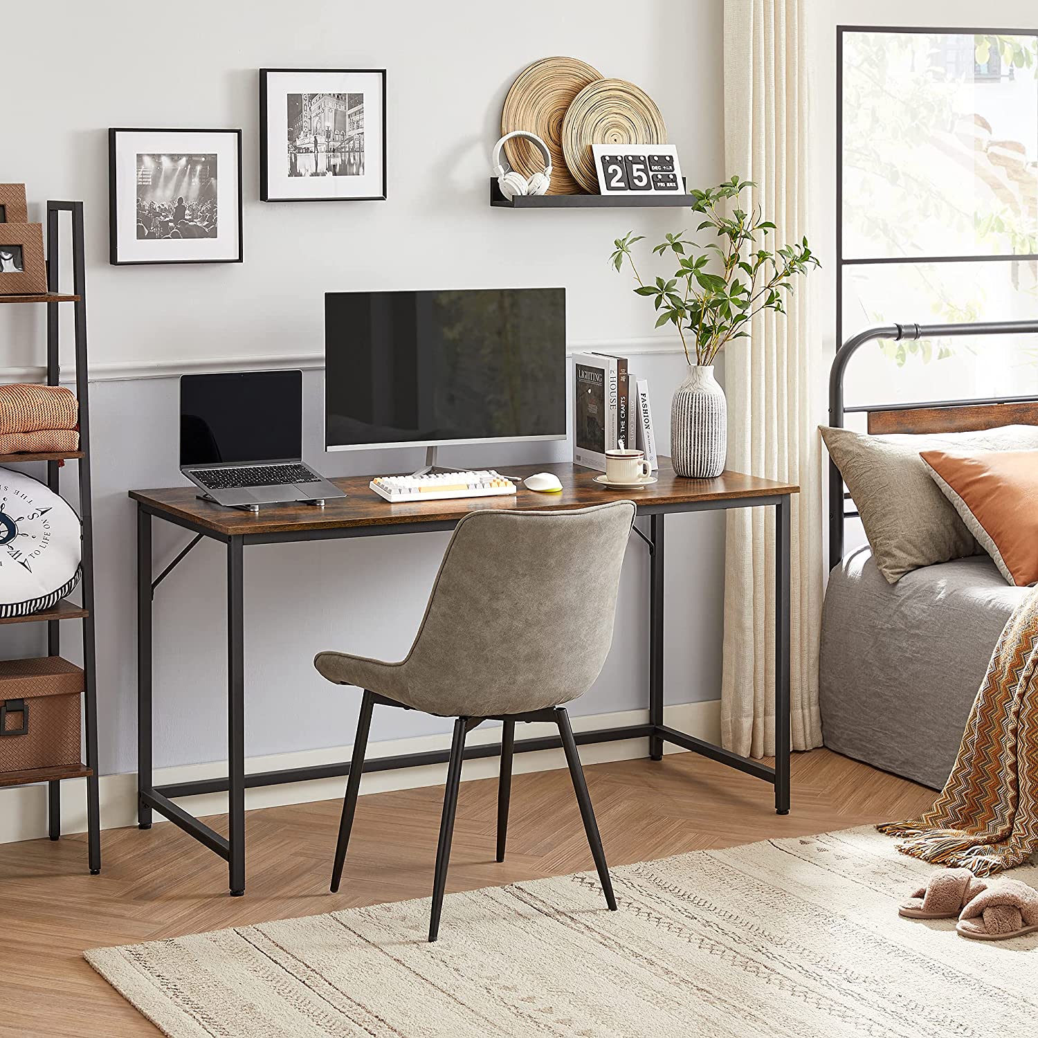 Bureau – Houten blad – Metalen frame – Vintage bruin/zwart