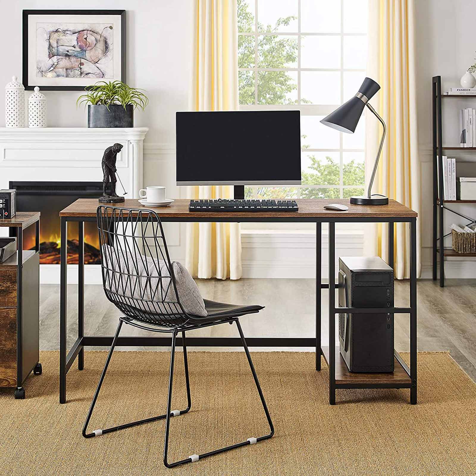 Bureau – Computertafel - 60 x 140 cm – Met flexibele opbergplanken – Stalen frame – Bruin/Zwart