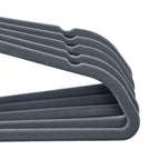 Set van 100 fluwelen hangers – luxe uitstraling – lichtgrijs