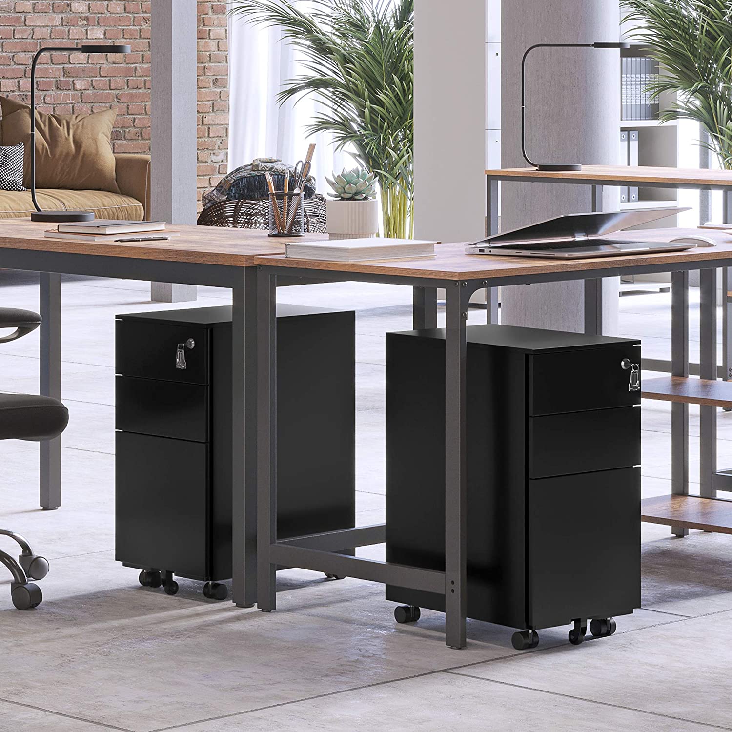 Ladeblok – Mobiele container met wielen en slot – Zwart