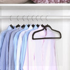 Kleerhangers – Antislip en ruimtebesparend – Set van 30 – Zwart